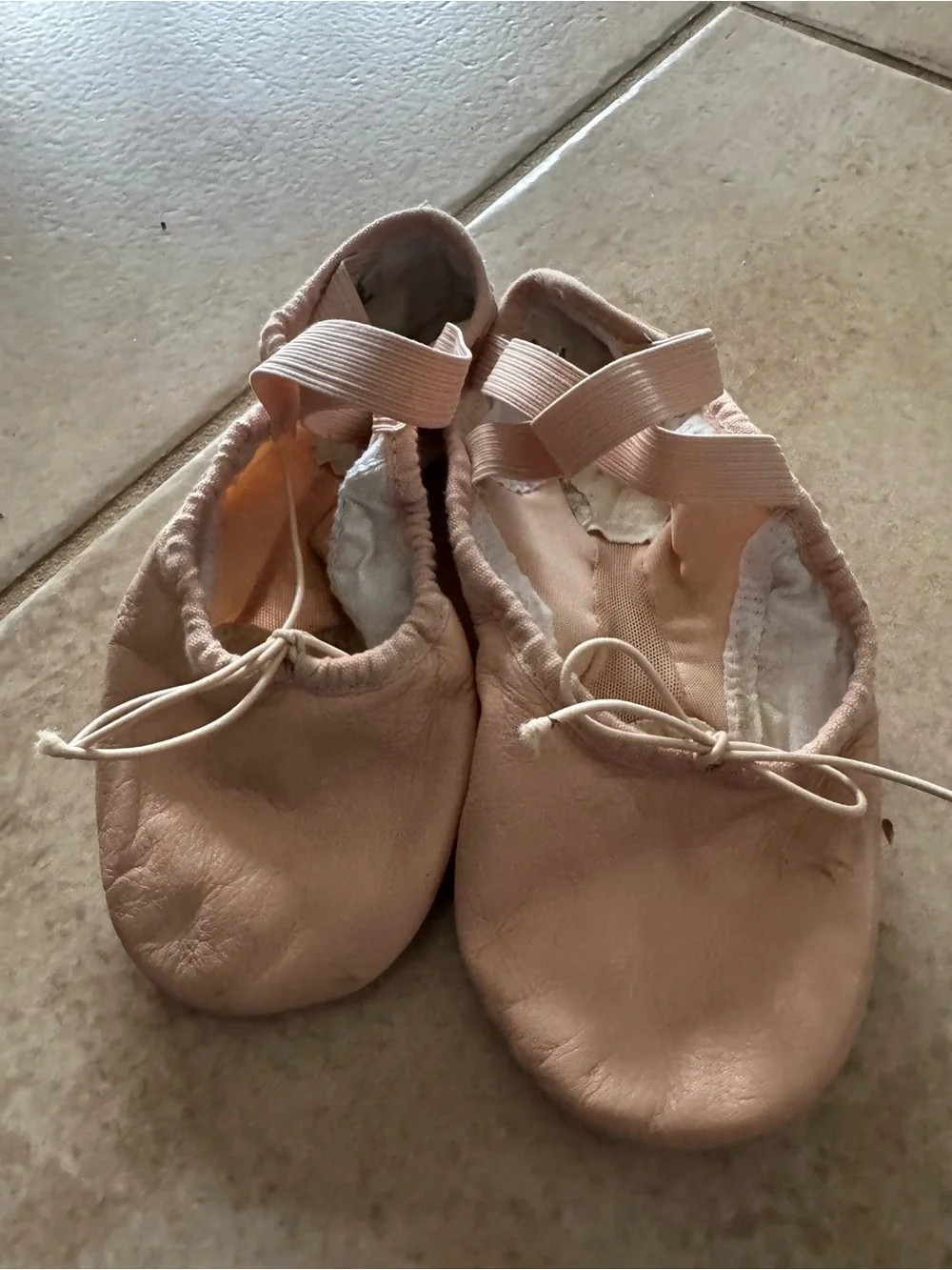 Bloch Ballet Shoes size 4B- Blush Pink Slip-On Dance Flats